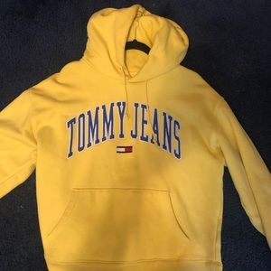 Large Tommy Jeans Sweatshirt worm once